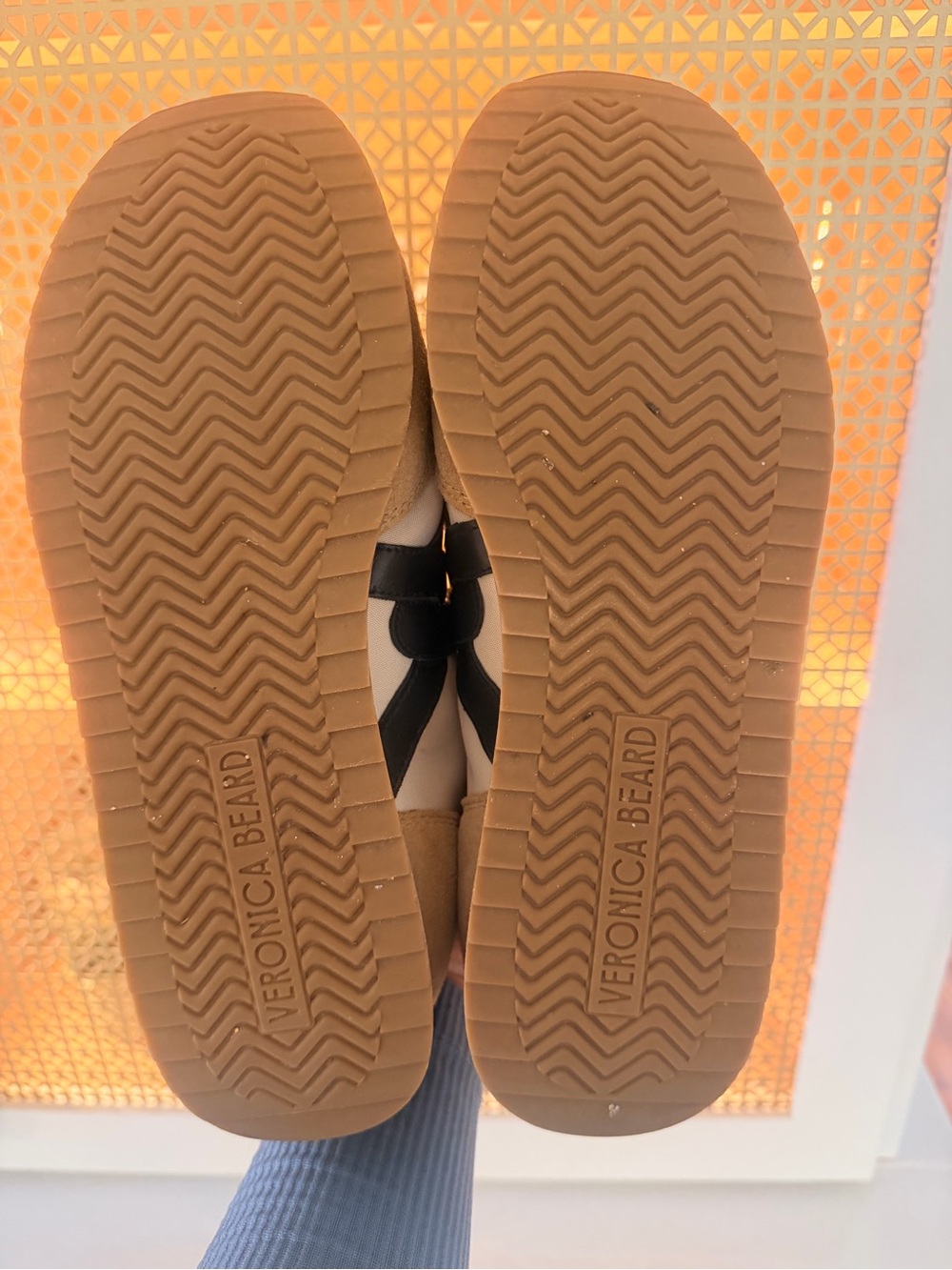 Veronica Beard Sneakers size 8 sneakers! Penrose sneakers - Picture 8 of 10